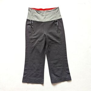Lululemon High Waist Crop Pants Gray Ruch Waist Size 6 Yoga Luon Stretchy